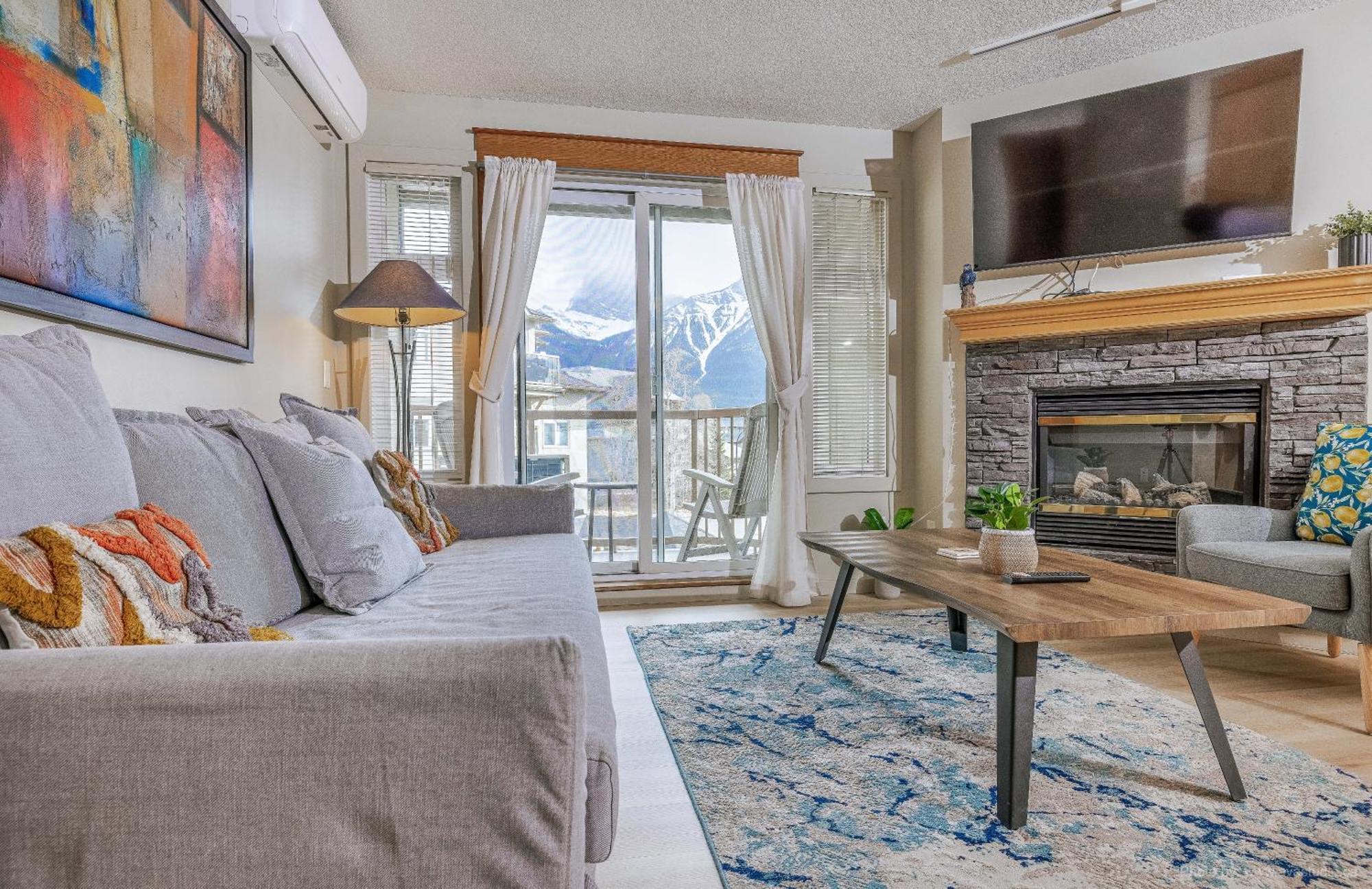 Lovely Mountain View 2 Bedroom Suite Canmore Exterior photo